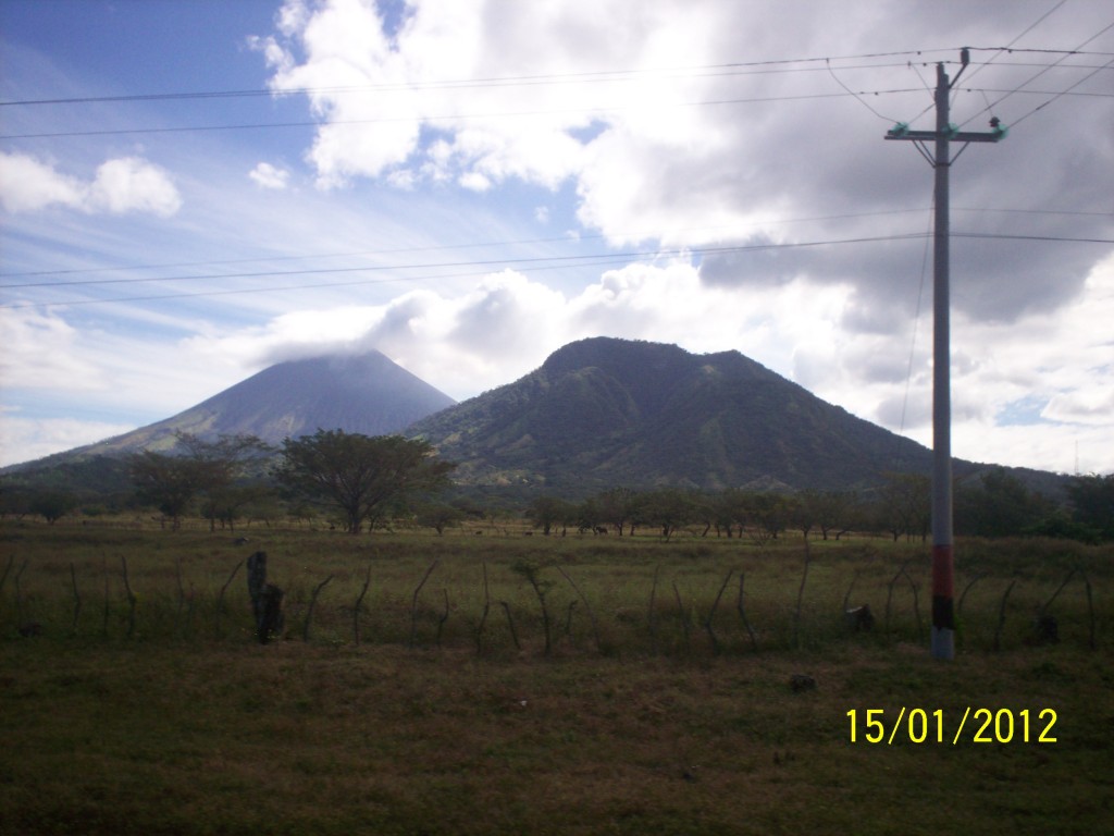 Foto: Volcanes, San Cristobal Y Momotombo - Chinandega, Nicaragua