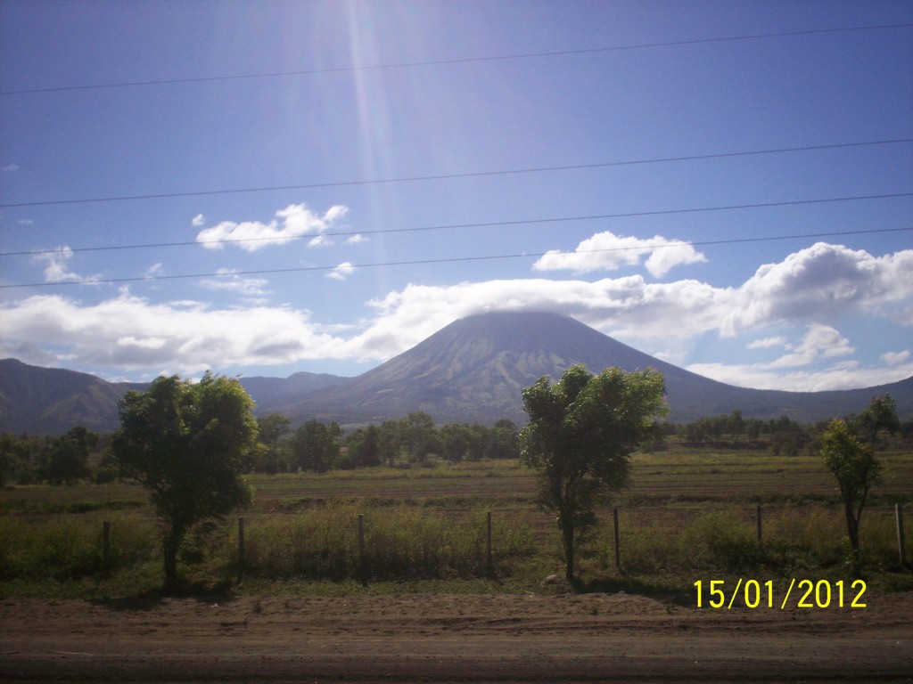 Foto: Volcanes, San Cristobal Y Momotombo - Chinandega, Nicaragua