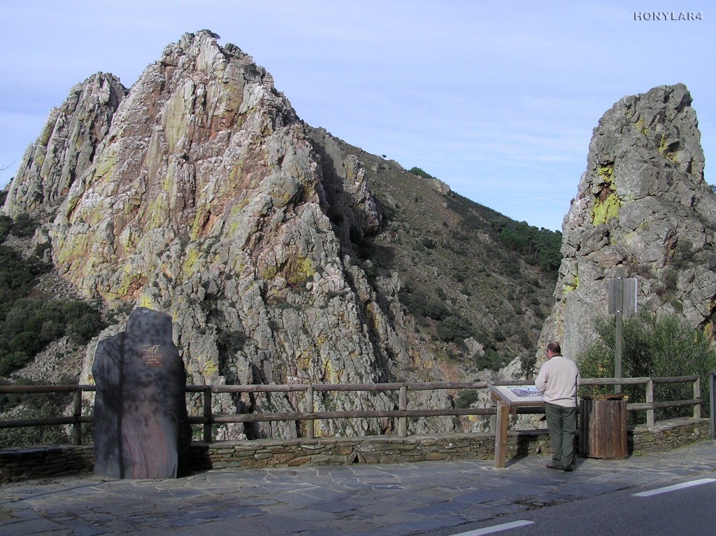 Foto: * SALTO DEL GITANO MONFRAGUE - Villareal De San Carlos (Cáceres), España