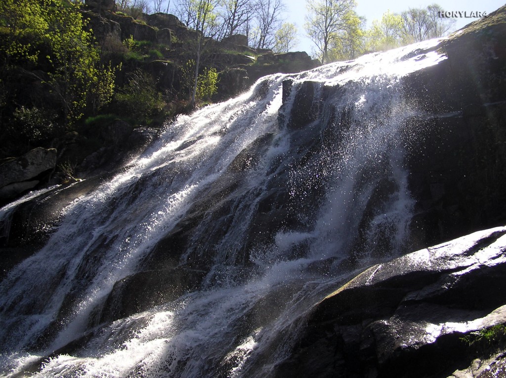 Foto: * CASCADA DE LAS NOGALEDAS - Navaconcejo (Cáceres), España