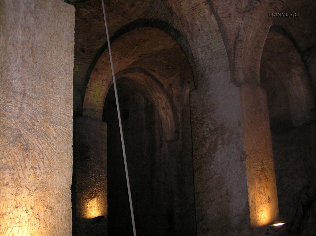 Foto: * ALJIBE DE LA PRECIOSA  SANGRE DEL SIGLO XVIII - Caceres (Cáceres), España