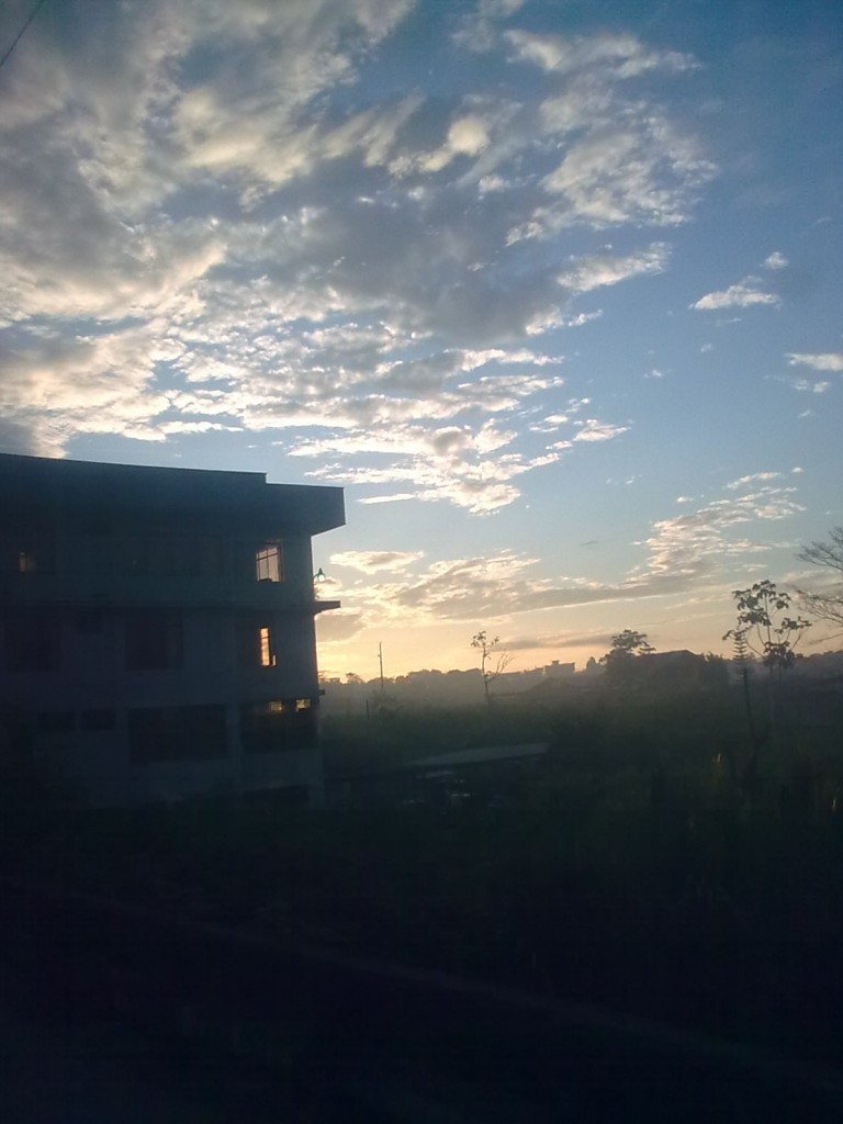 Foto: Amanecer en Puyo - Puyo (Pastaza), Ecuador