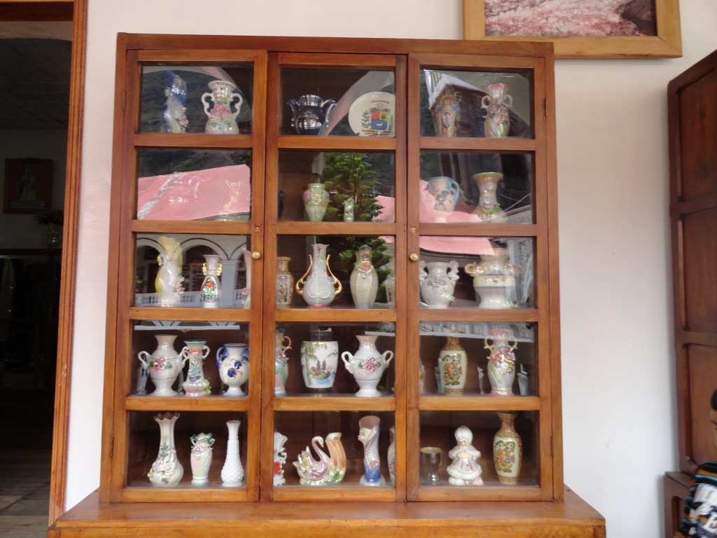 Foto: Vitrinas - Baños (Tungurahua), Ecuador