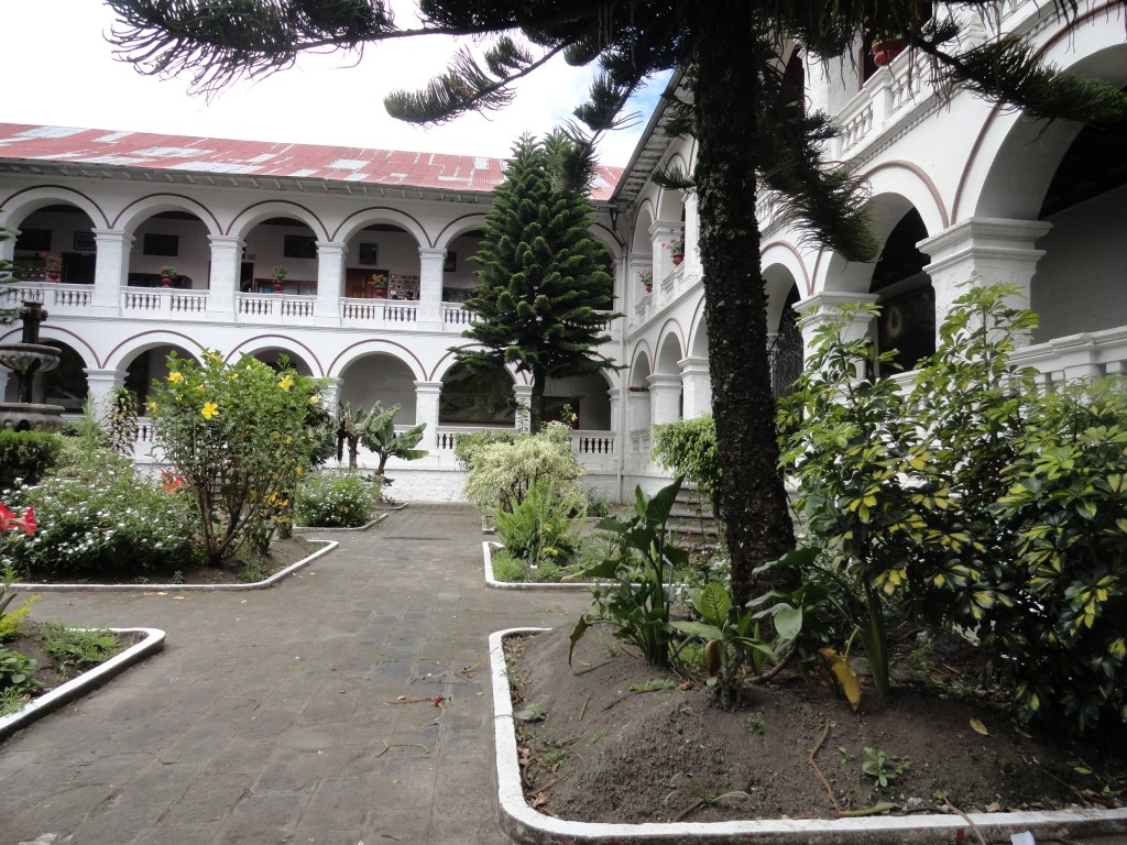 Foto: Interior de la catedral - Baños (Tungurahua), Ecuador