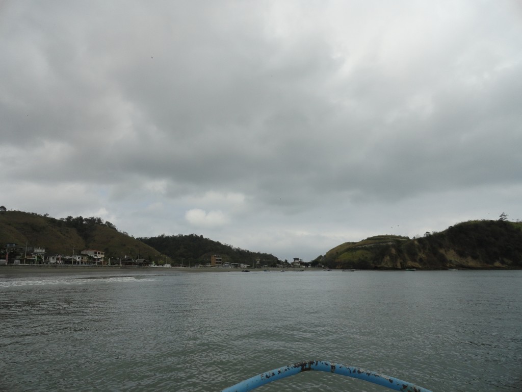 Foto: desde el interior del mar - Atacames (Esmeraldas), Ecuador