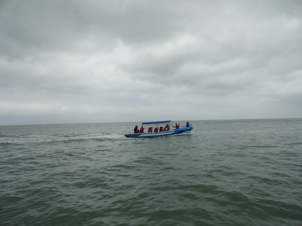 Foto: Turista en el Mar - Atacames (Esmeraldas), Ecuador