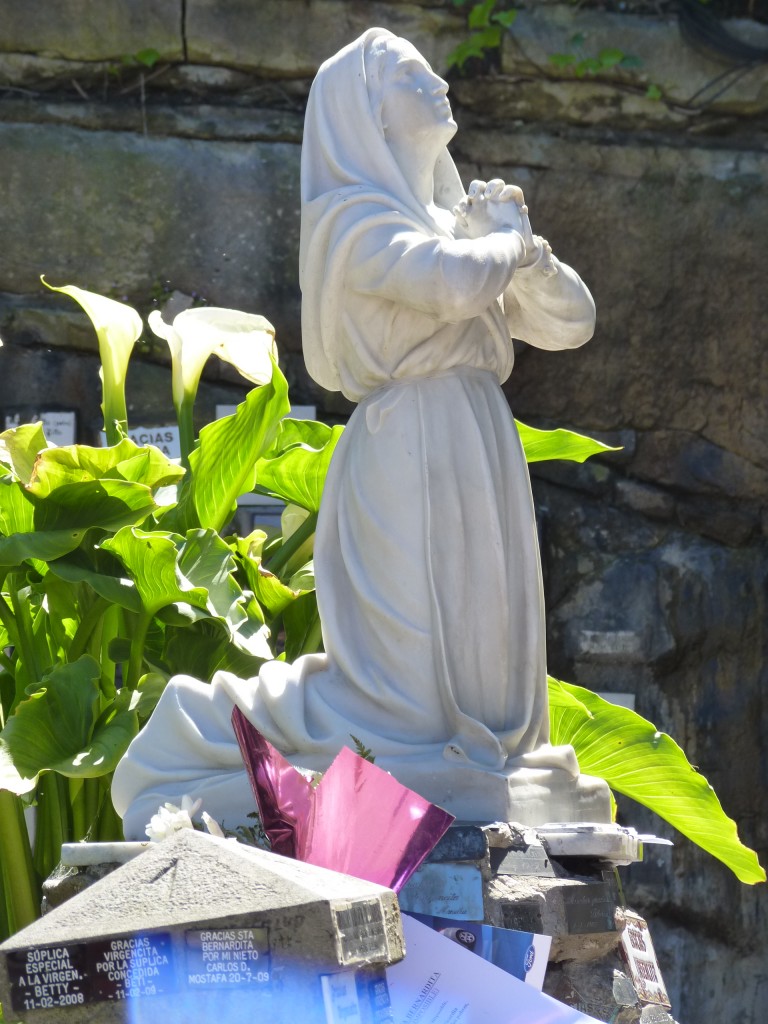 Foto: Gruta de la Virgen de Lourdes - Mar del Plata (Buenos Aires), Argentina