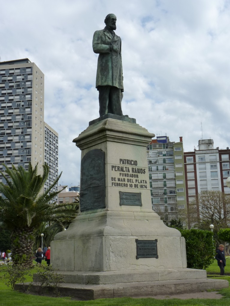 Foto: Plaza Colón - Mar del Plata (Buenos Aires), Argentina
