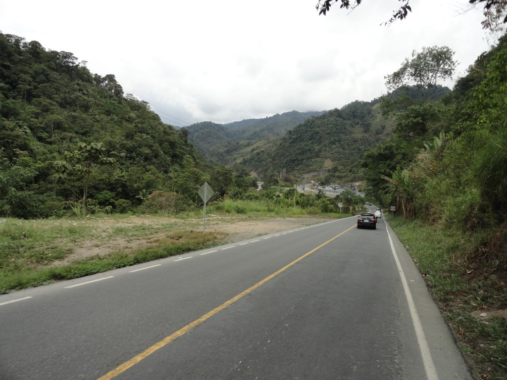 Foto: Carretera - Santo Domingo (Santo Domingo de los Tsáchilas), Ecuador
