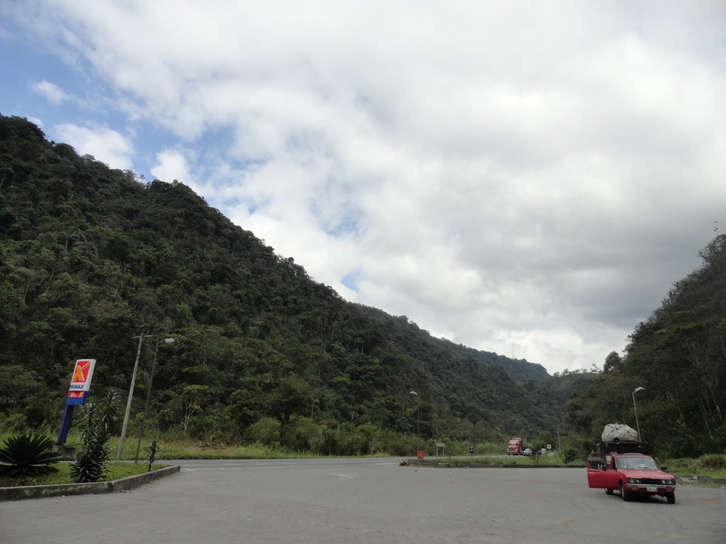 Foto: Carretera - Santo Domingo (Santo Domingo de los Tsáchilas), Ecuador