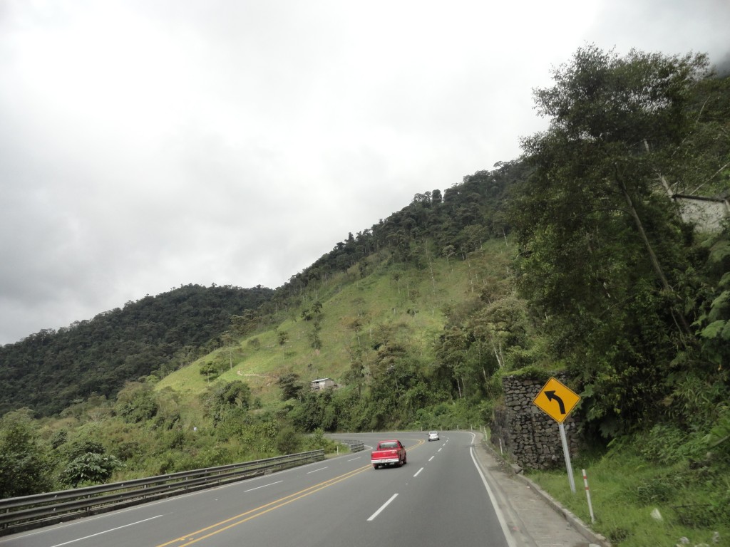 Foto: Carretera - Santo Domingo (Santo Domingo de los Tsáchilas), Ecuador