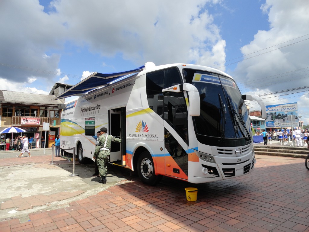 Foto: Vehículo - Puyo (Pastaza), Ecuador