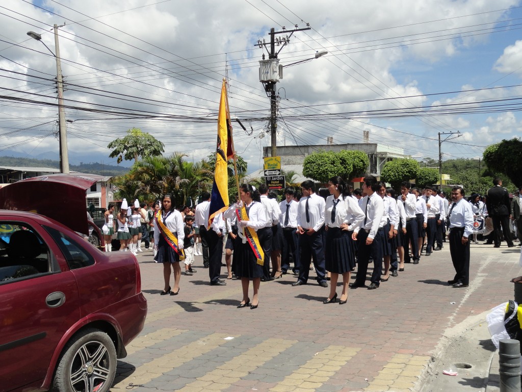 Foto: Colegio Mushullacta - Puyo (Pastaza), Ecuador