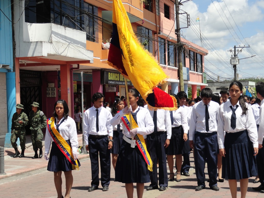 Foto: Colegio Mushullacta - Puyo (Pastaza), Ecuador