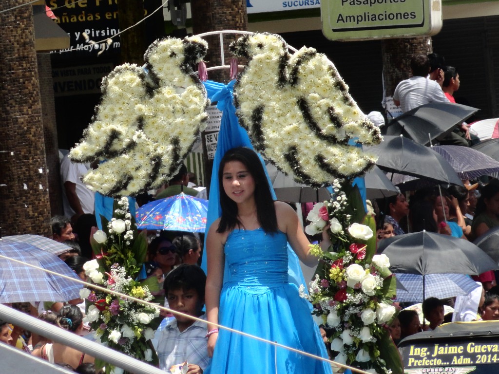 Foto: Madrina de la caña de fruta - Puyo (Pastaza), Ecuador