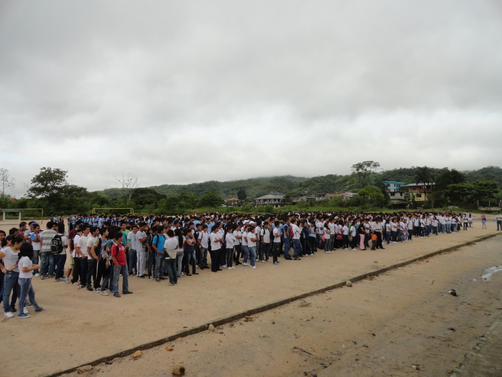 Foto: Jovenes de toda la provincia - Puyo (Pastaza), Ecuador