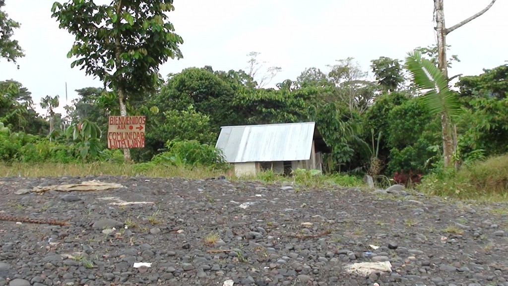 Foto: Trabajos - Puyo (Pastaza), Ecuador