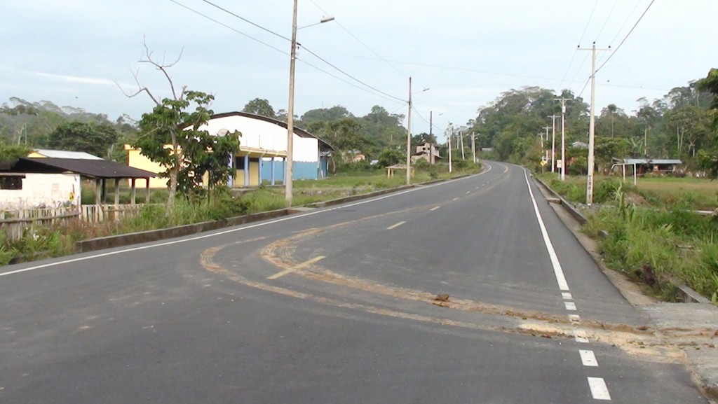 Foto: Carretera - Puyo (Pastaza), Ecuador