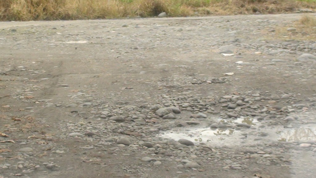 Foto: Carreteras lastradas - Puyo (Pastaza), Ecuador