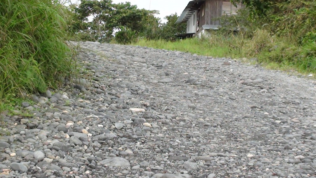 Foto: Carreteras lastradas - Puyo (Pastaza), Ecuador