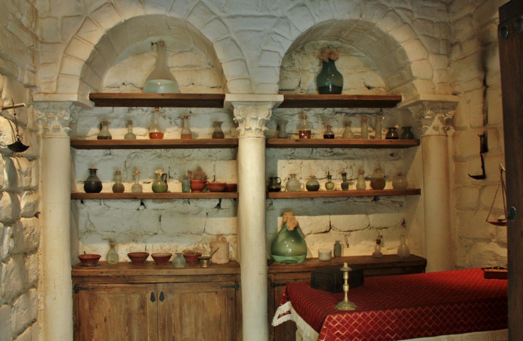 Foto: Fortaleza de la Mota: botica - Alcalá la Real (Jaén), España