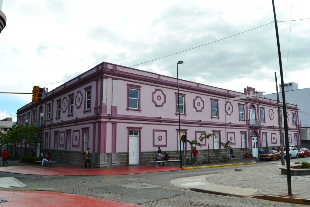 Foto: Frente Parque Central de Alajuela - Alajuela, Costa Rica