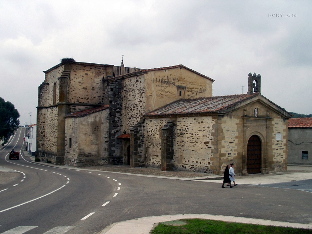 Foto: * IGLESIA NTRA. SRA. DE LA CONSOLACION - Calzadilla (Cáceres), España