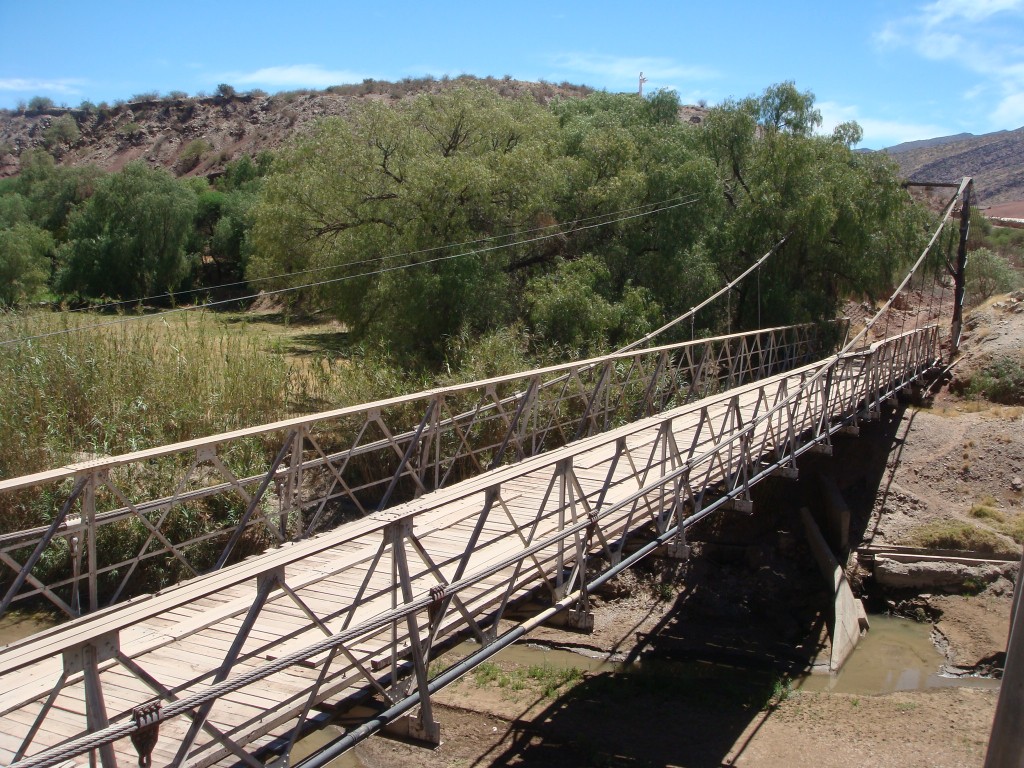 Foto: Puente antiguo - Las Carreras (Chuquisaca), Bolivia
