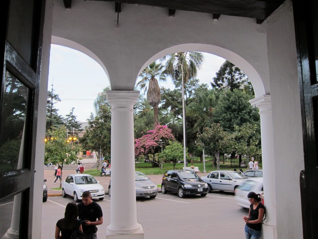 Foto: Plaza 9 de Julio. - San Salvador de Jujuy (Jujuy), Argentina