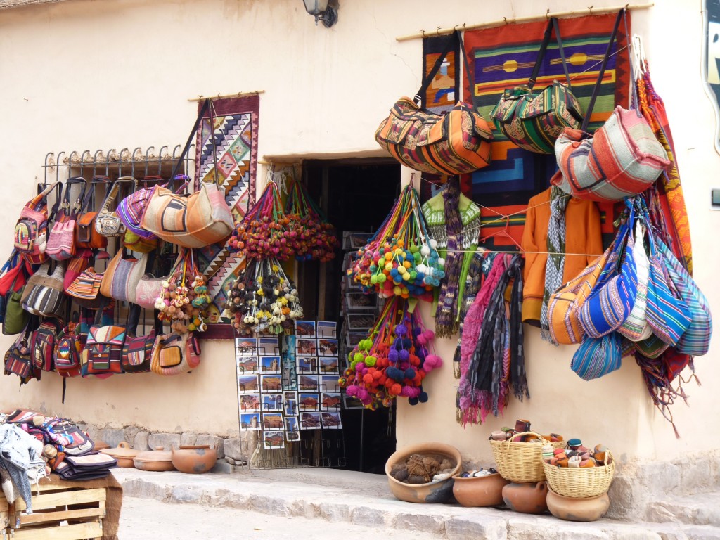 Foto: do de la plaza. - Purmamarca (Jujuy), Argentina
