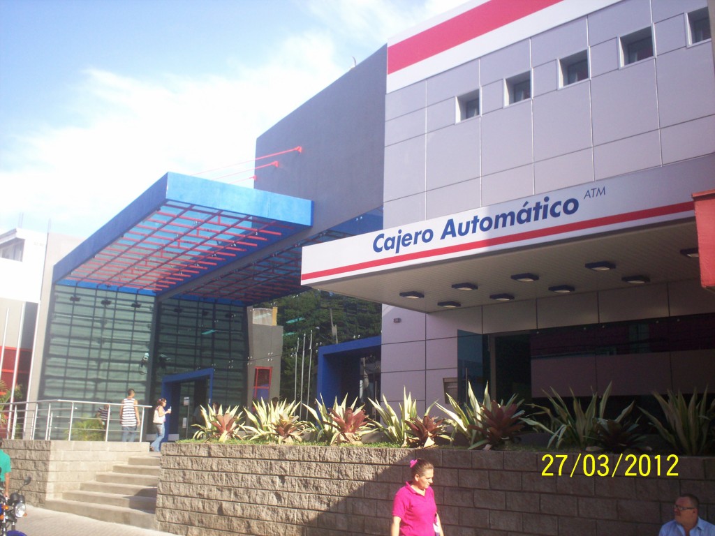 Foto: BANCO DE  COSTA RICA - Alajuela, Costa Rica