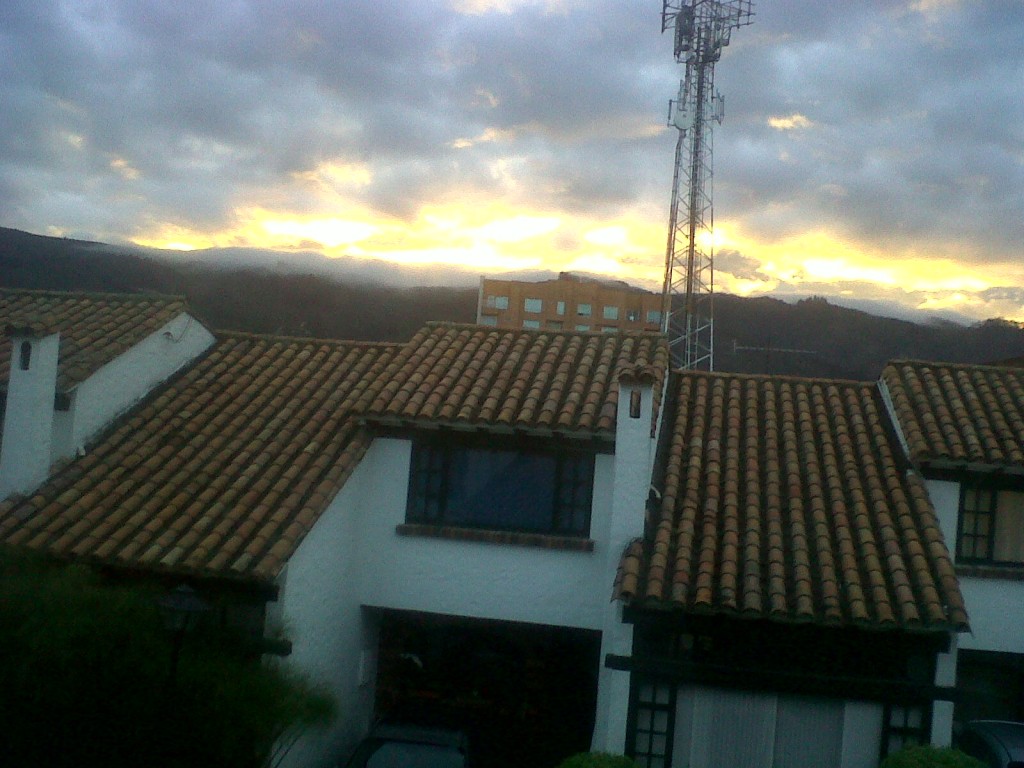 Foto: Amanecer Bogotano - Cedritos (Bogota D.C.), Colombia