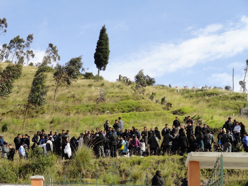 Foto: En el cementerio - Bayushig (Chimborazo), Ecuador