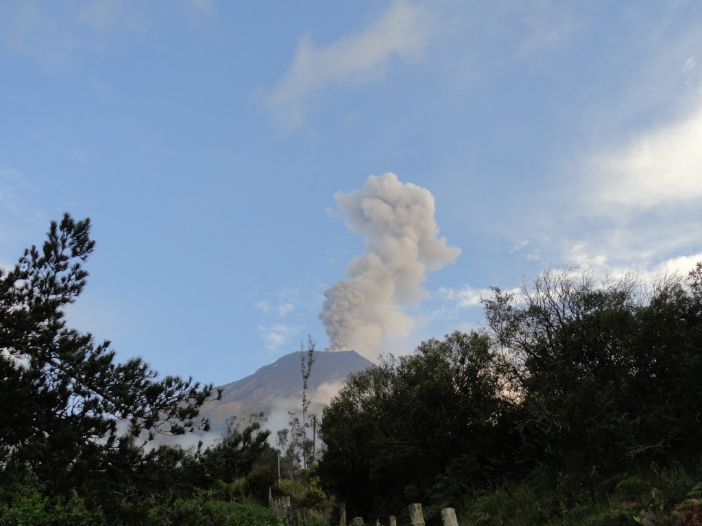 Foto: volcán - Baños (Tungurahua), Ecuador
