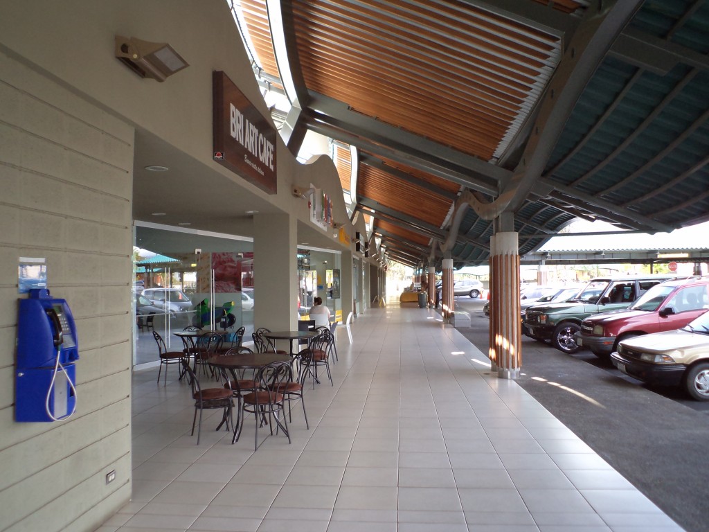 Foto: SUPERMERCADO - San Martin (Alajuela), Costa Rica