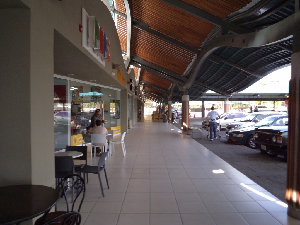 Foto: SUPERMERCADO - San Martin (Alajuela), Costa Rica