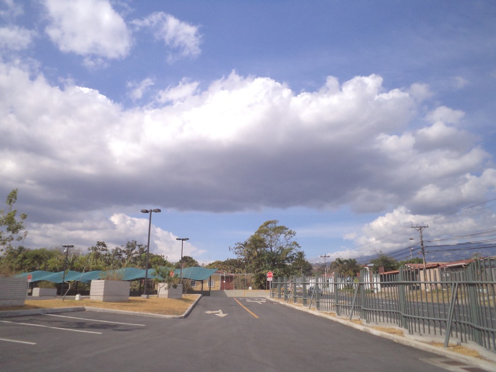 Foto: SUPERMERCADO - San Martin (Alajuela), Costa Rica