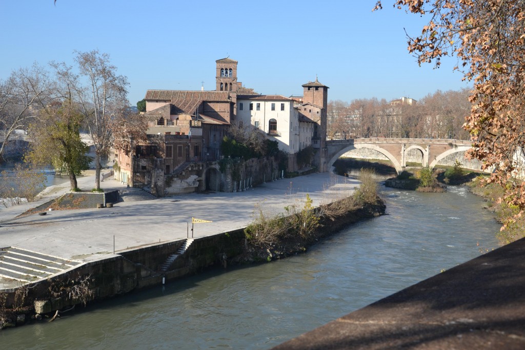 Foto: Isla Tiberina - Roma, Italia