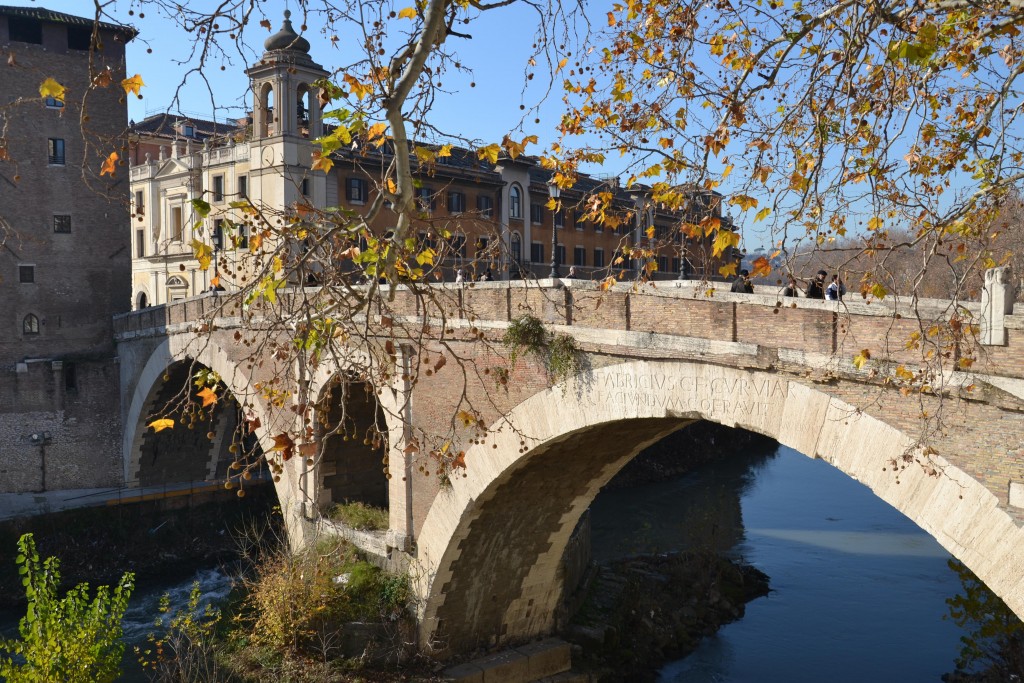 Foto: Isla Tiberina - Roma, Italia