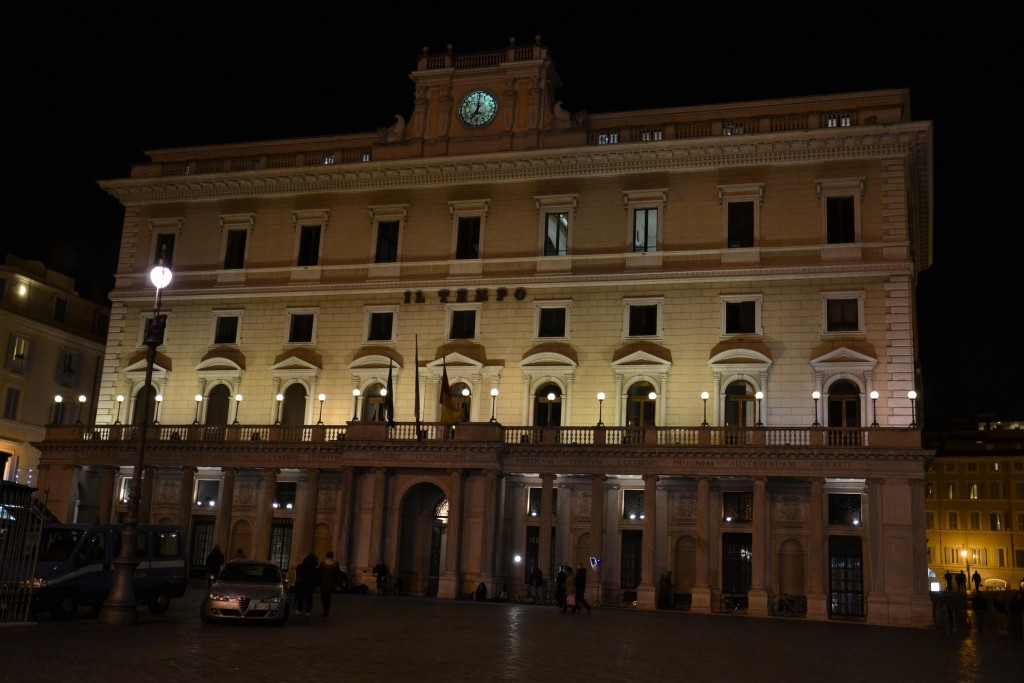 Foto: Piazza Colonna - Roma, Italia