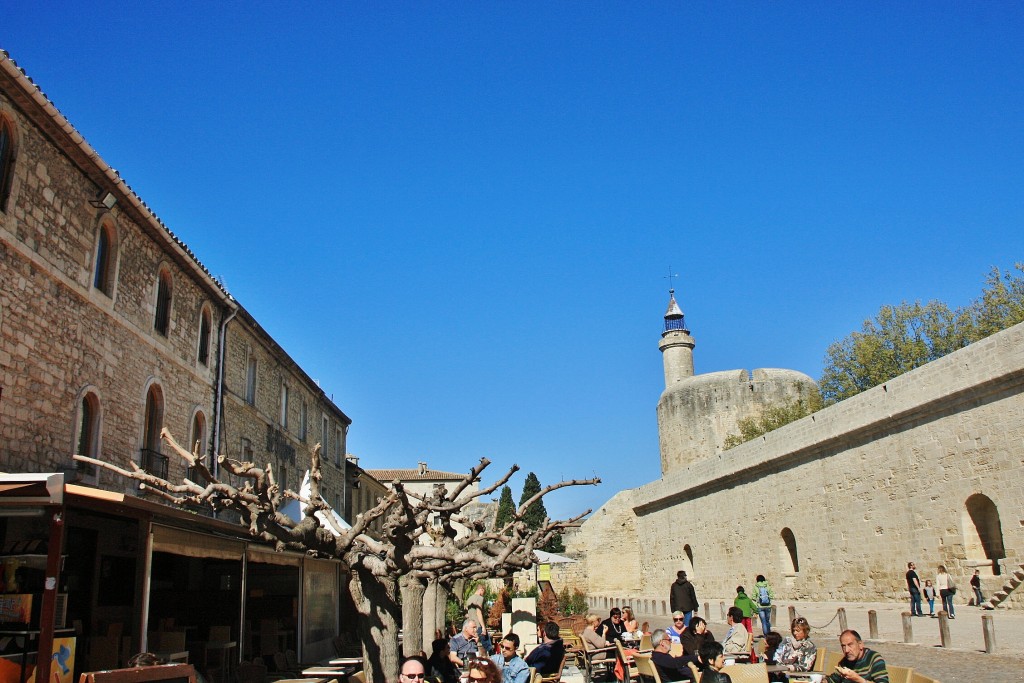 Foto: Interior de la ciudad amurallada - Aigues-Mortes (Languedoc-Roussillon), Francia