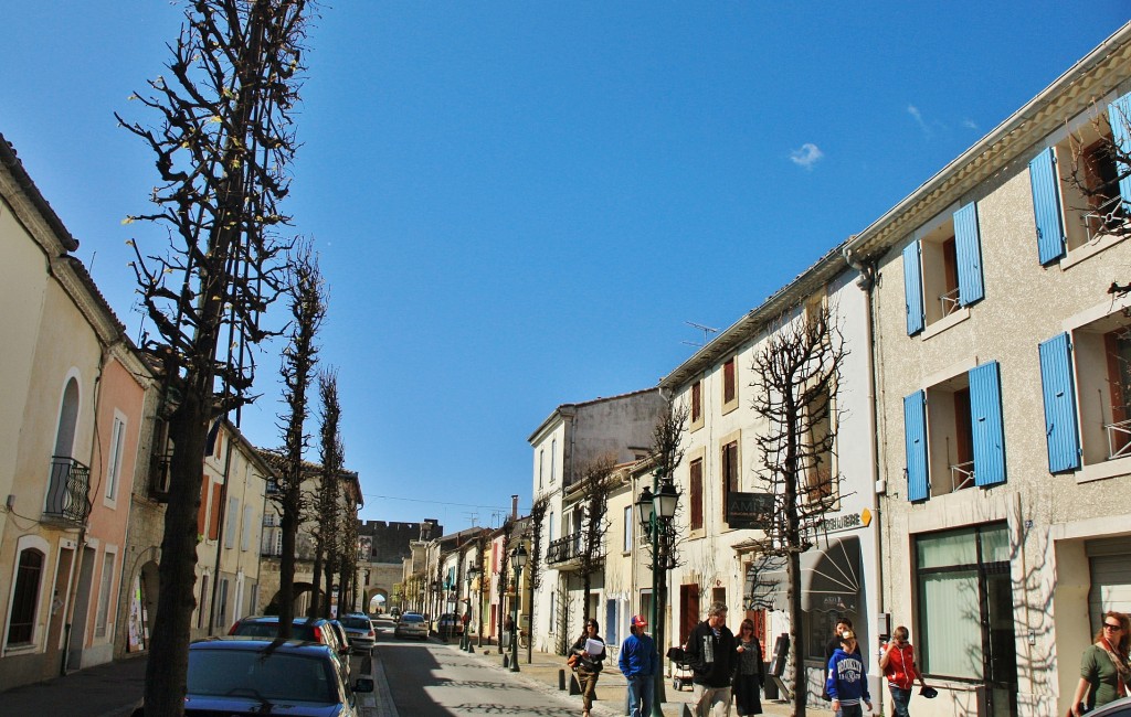 Foto: Interior de la ciudad amurallada - Aigues-Mortes (Languedoc-Roussillon), Francia