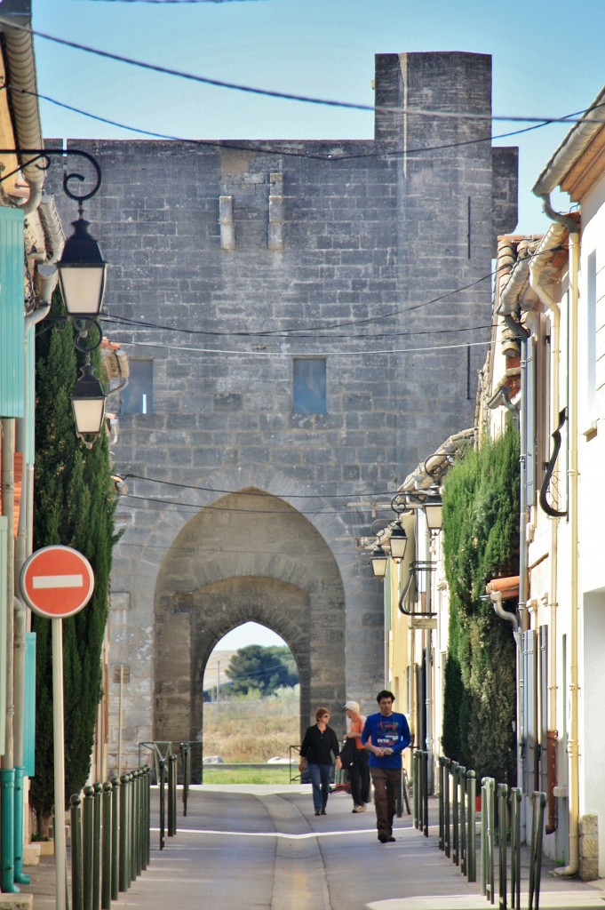 Foto: Interior de la ciudad amurallada - Aigues-Mortes (Languedoc-Roussillon), Francia