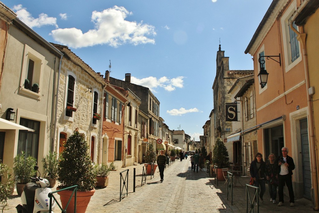 Foto: Interior de la ciudad amurallada - Aigues-Mortes (Languedoc-Roussillon), Francia