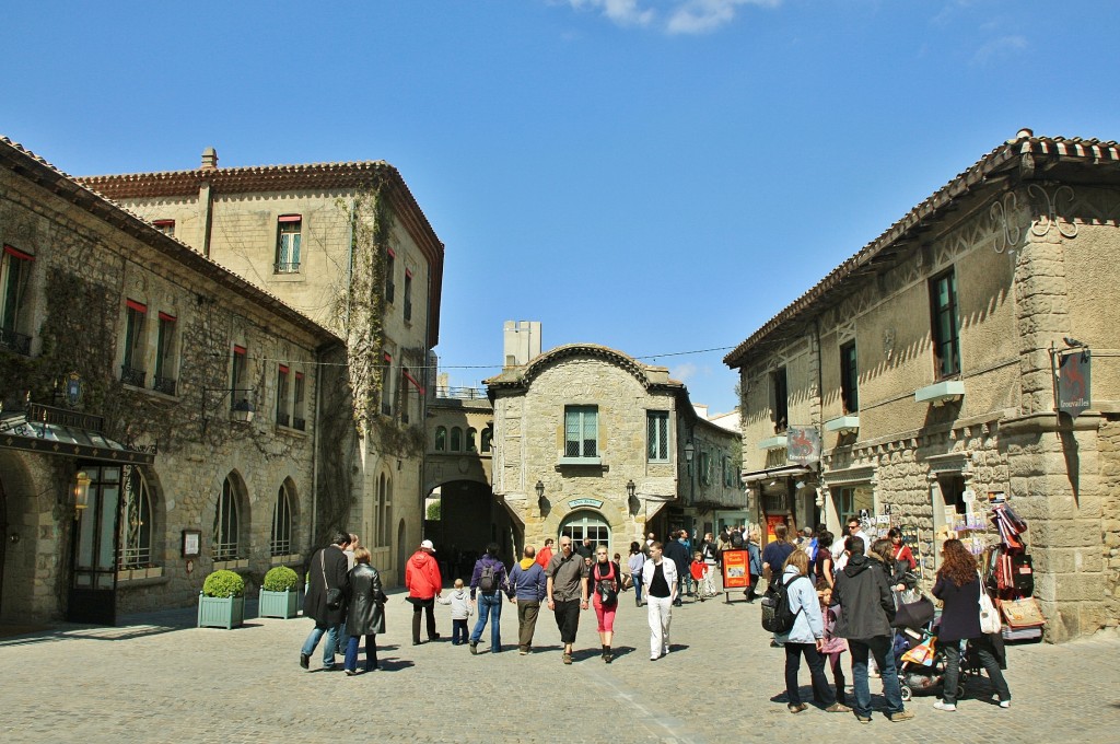 Foto: Interior de la ciudad medieval - Carcassonne (Languedoc-Roussillon), Francia
