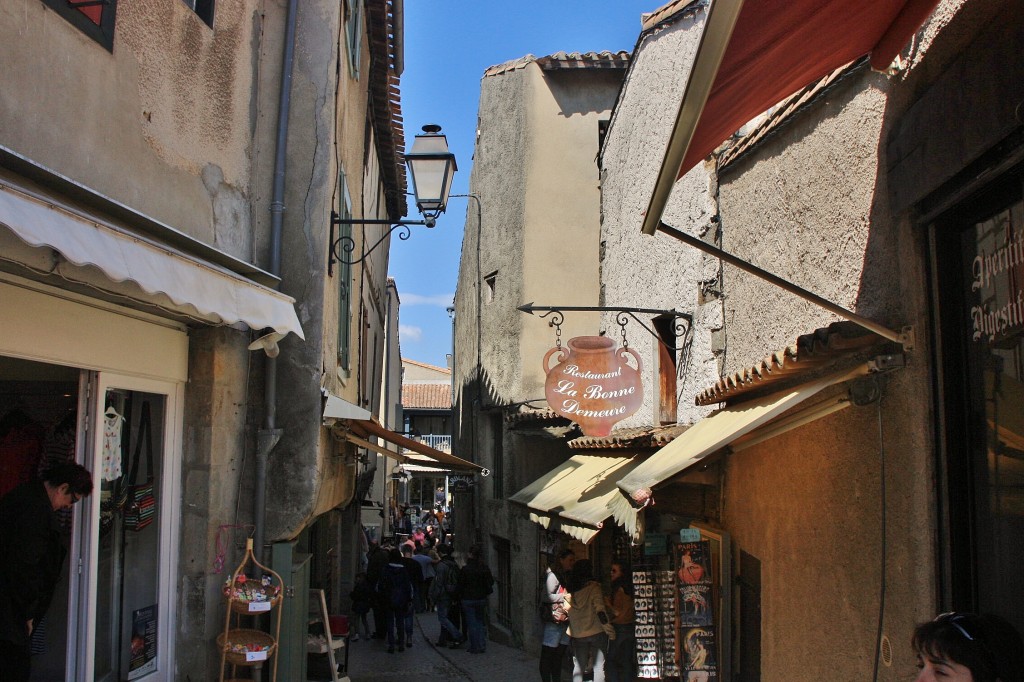 Foto: Interior de la ciudad medieval - Carcassonne (Languedoc-Roussillon), Francia
