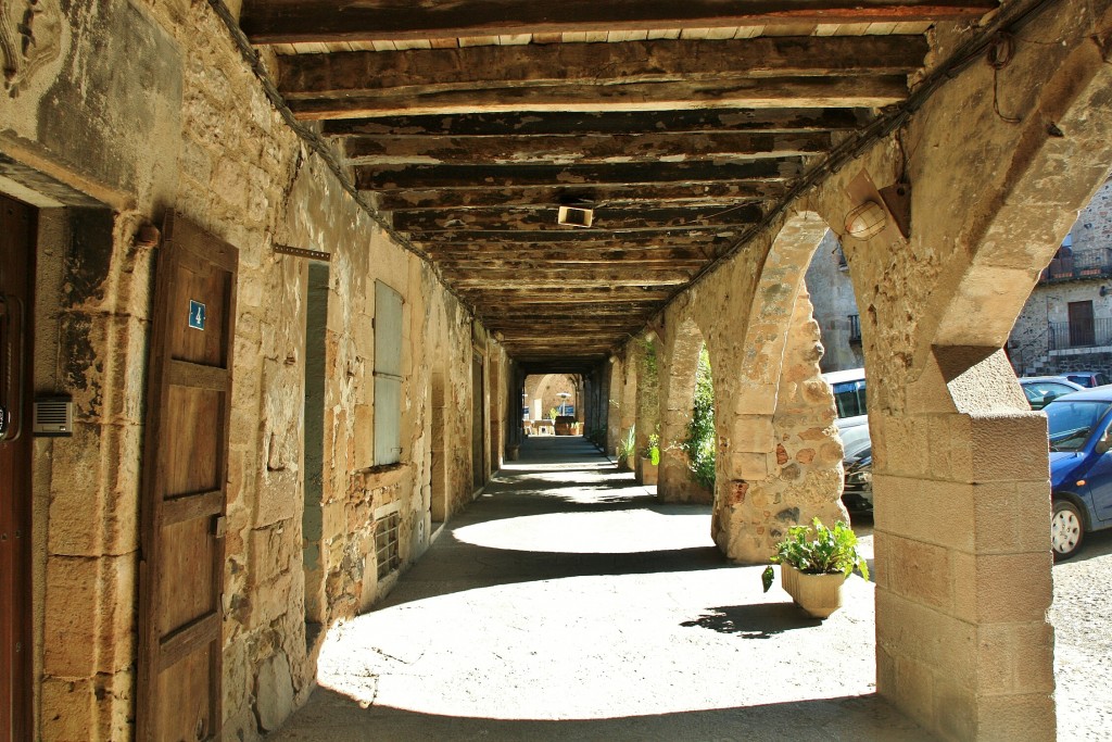 Foto: Recinto medieval - Santa Pau (Girona), España