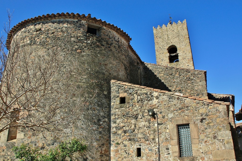 Foto: Recinto medieval - Santa Pau (Girona), España