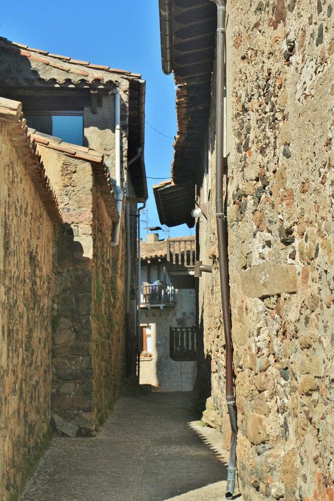 Foto: Recinto medieval - Santa Pau (Girona), España