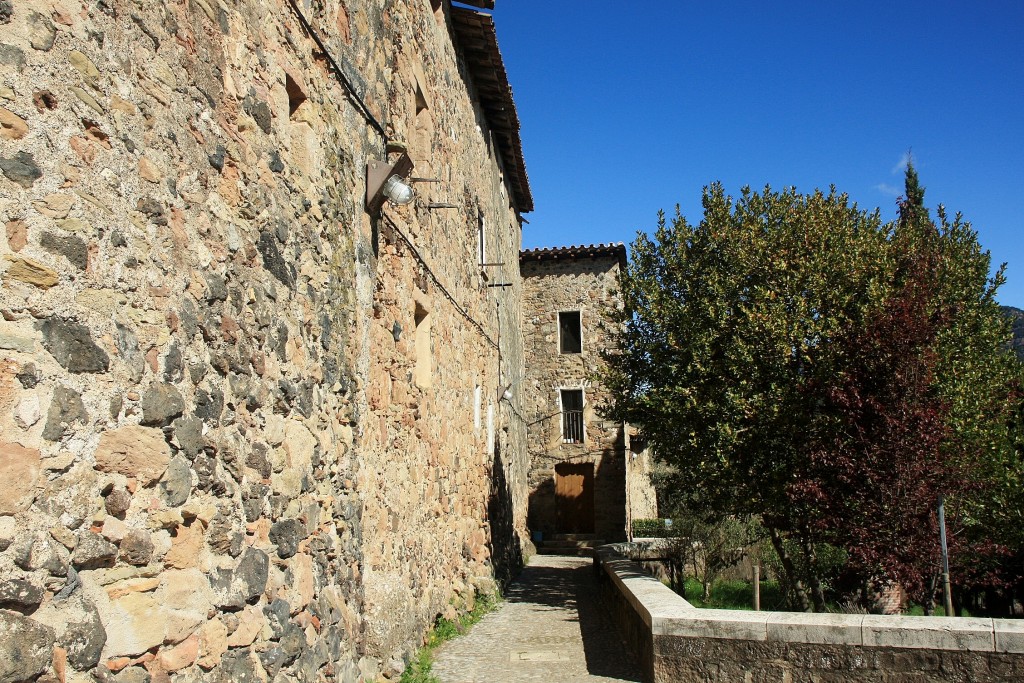 Foto: Recinto medieval - Santa Pau (Girona), España